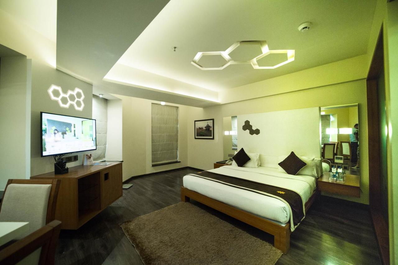 The Gold Beach Resort Daman Exterior foto