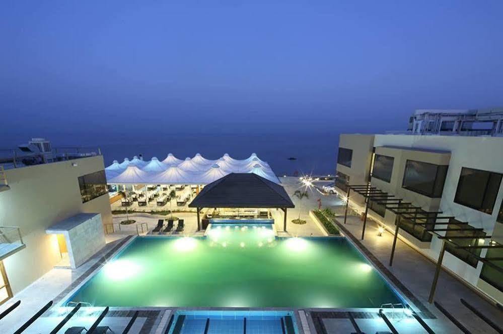 The Gold Beach Resort Daman Exterior foto