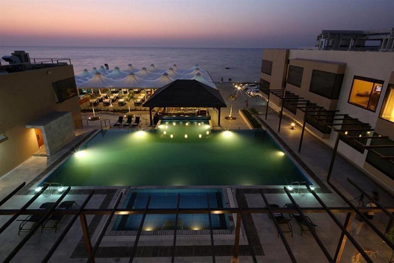 The Gold Beach Resort Daman Exterior foto
