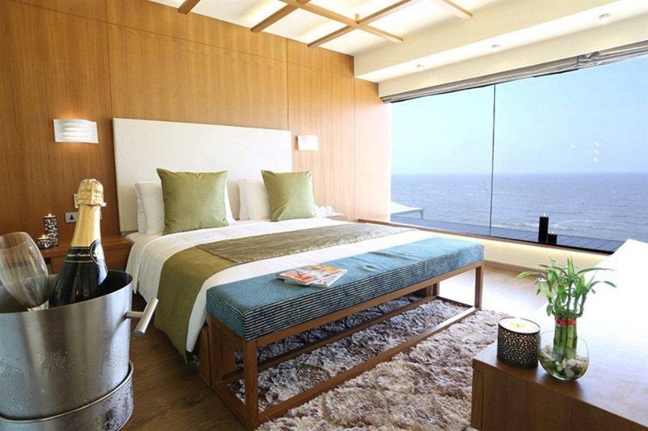 The Gold Beach Resort Daman Exterior foto