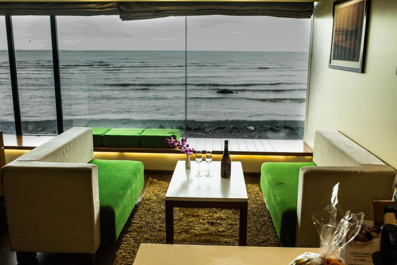 The Gold Beach Resort Daman Exterior foto