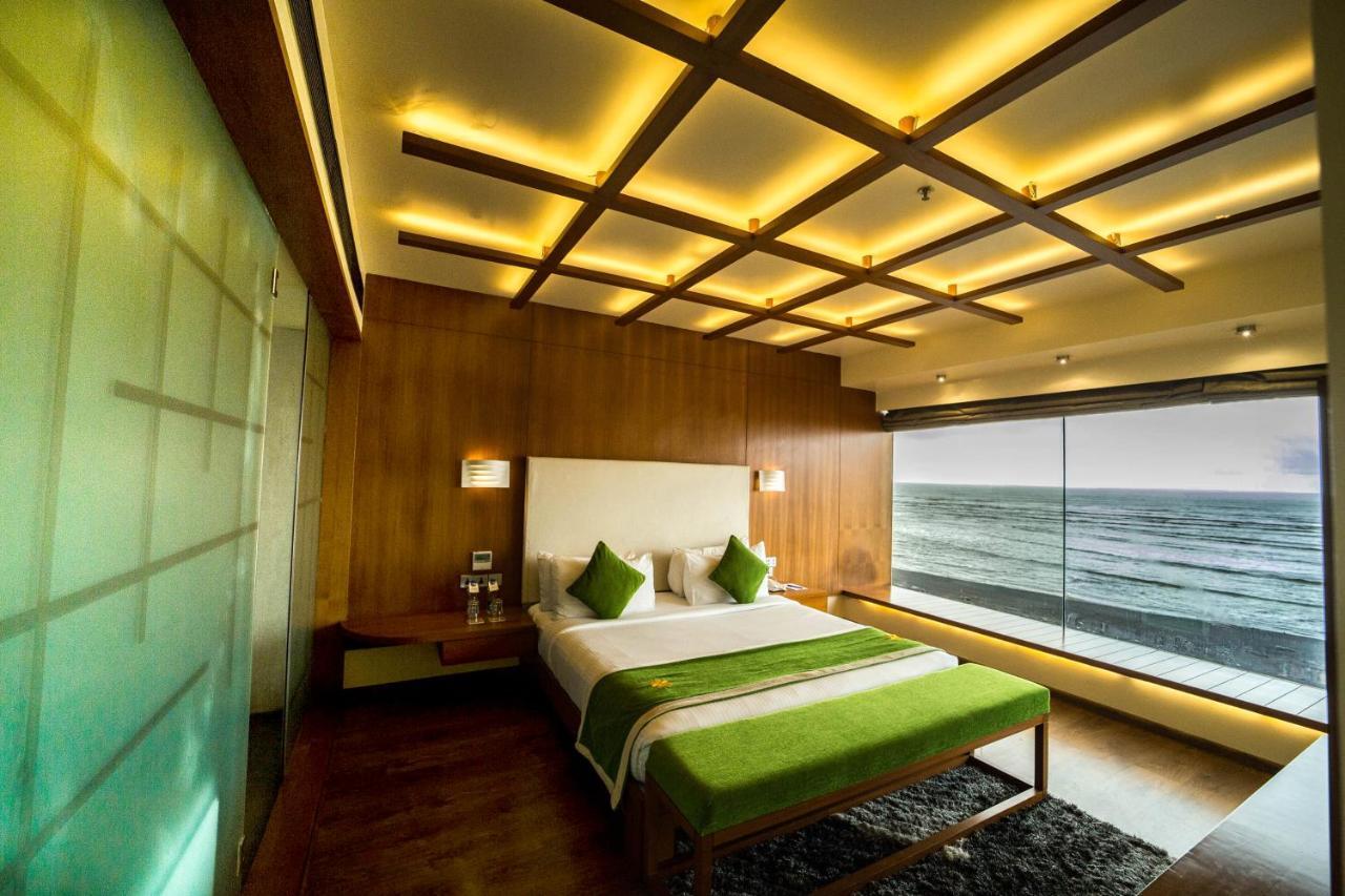 The Gold Beach Resort Daman Exterior foto